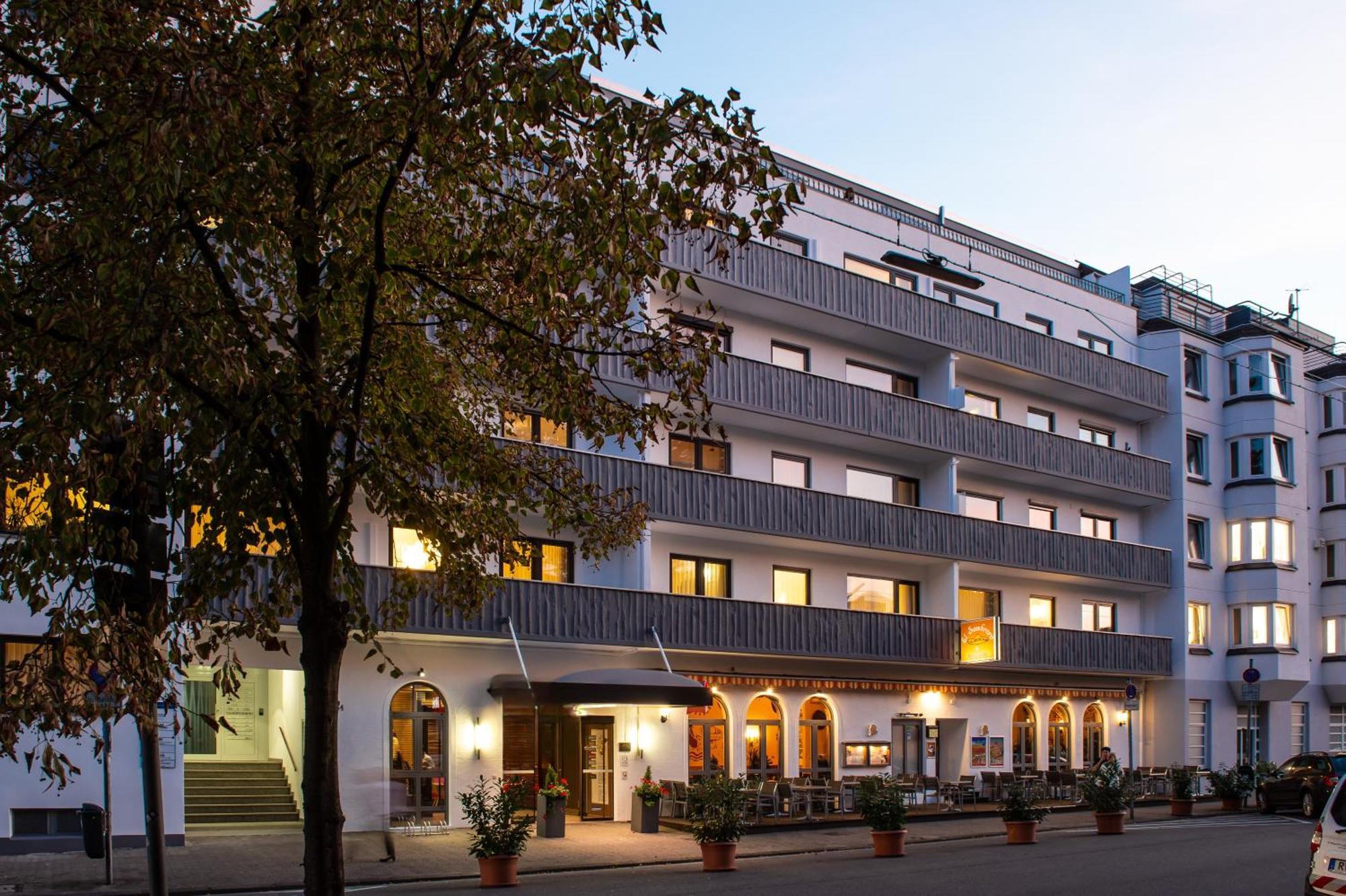 Saar City Hotel Saarbrücken Exteriör bild