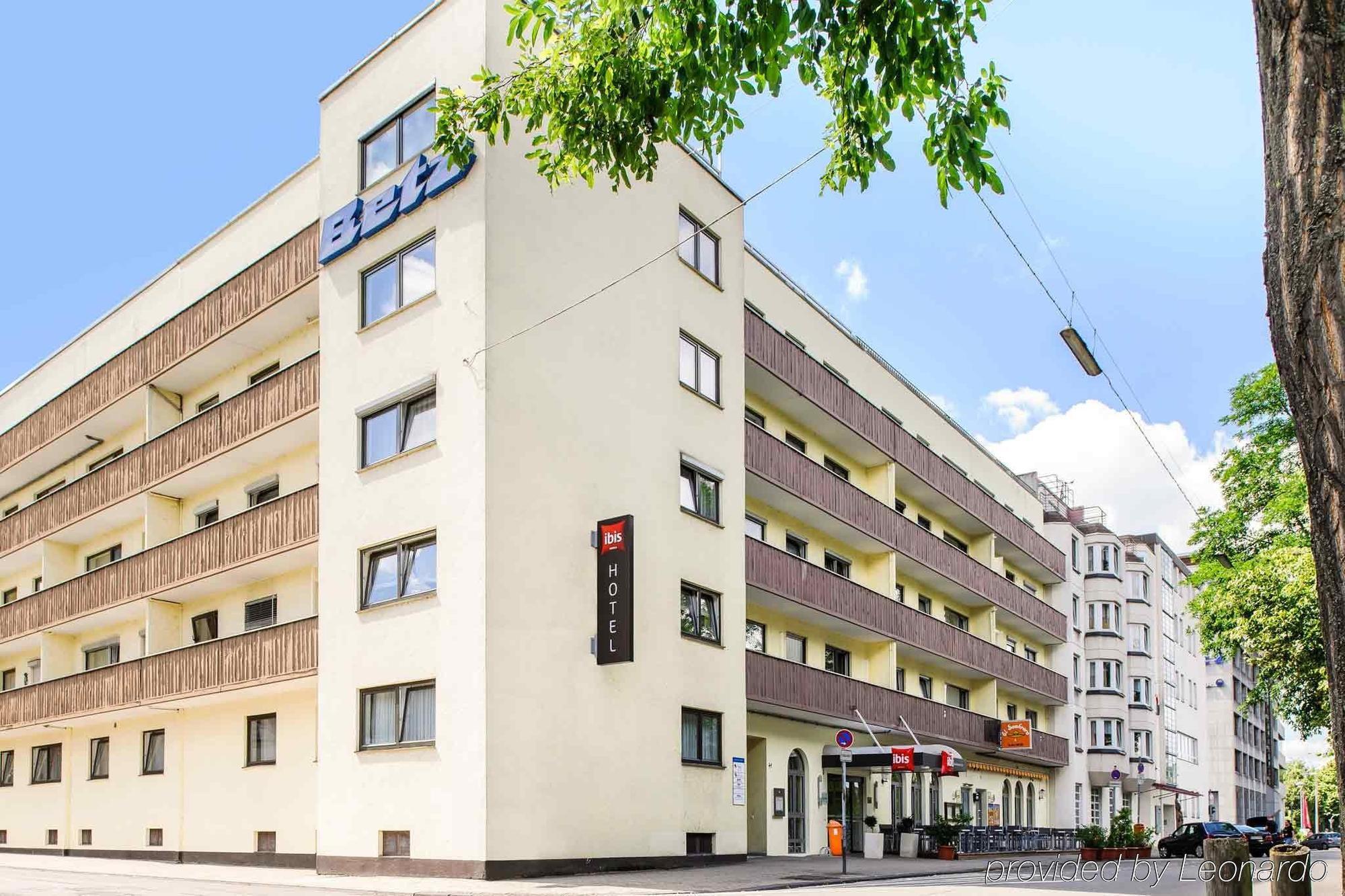 Saar City Hotel Saarbrücken Exteriör bild