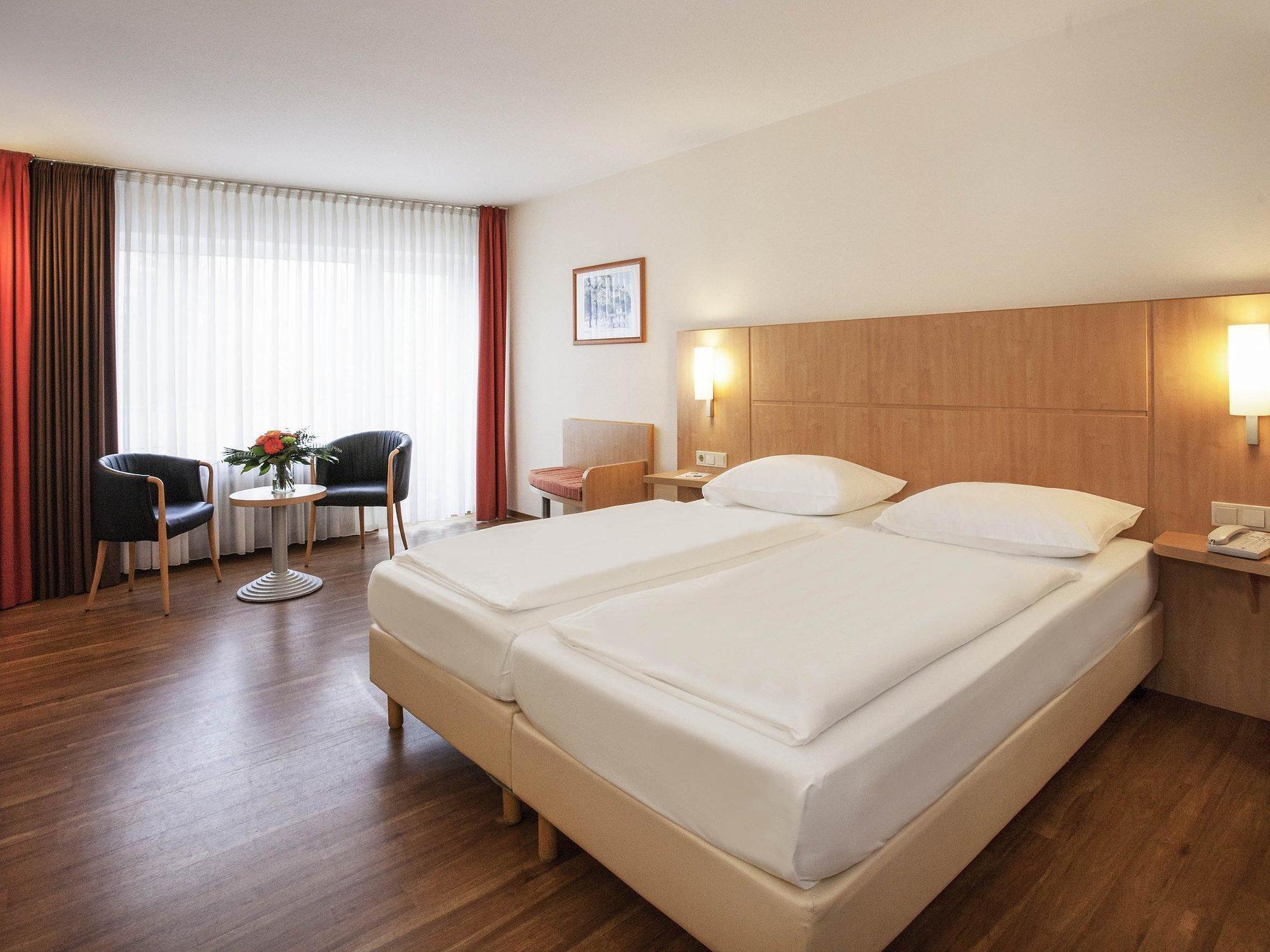 Saar City Hotel Saarbrücken Exteriör bild