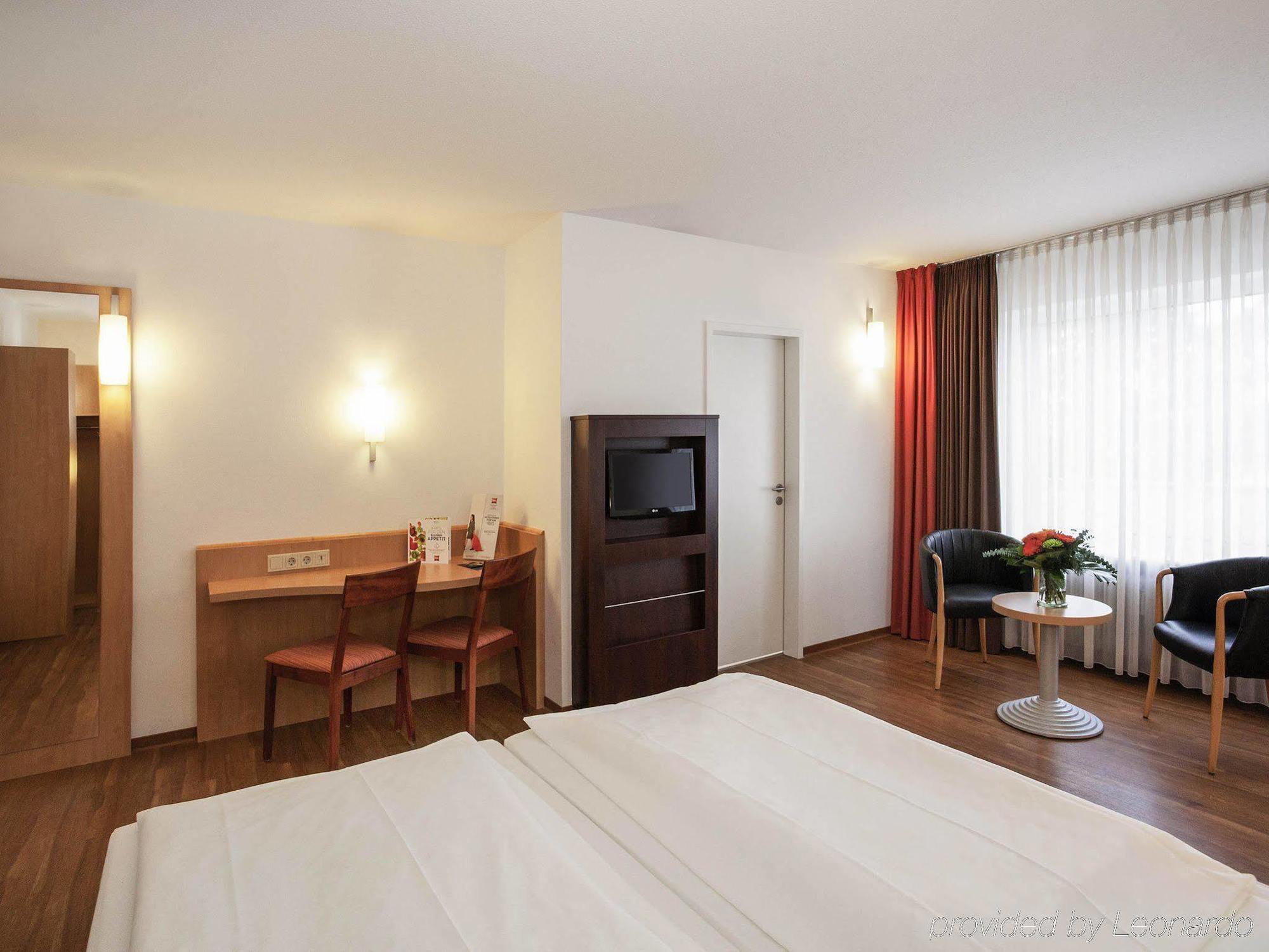 Saar City Hotel Saarbrücken Exteriör bild