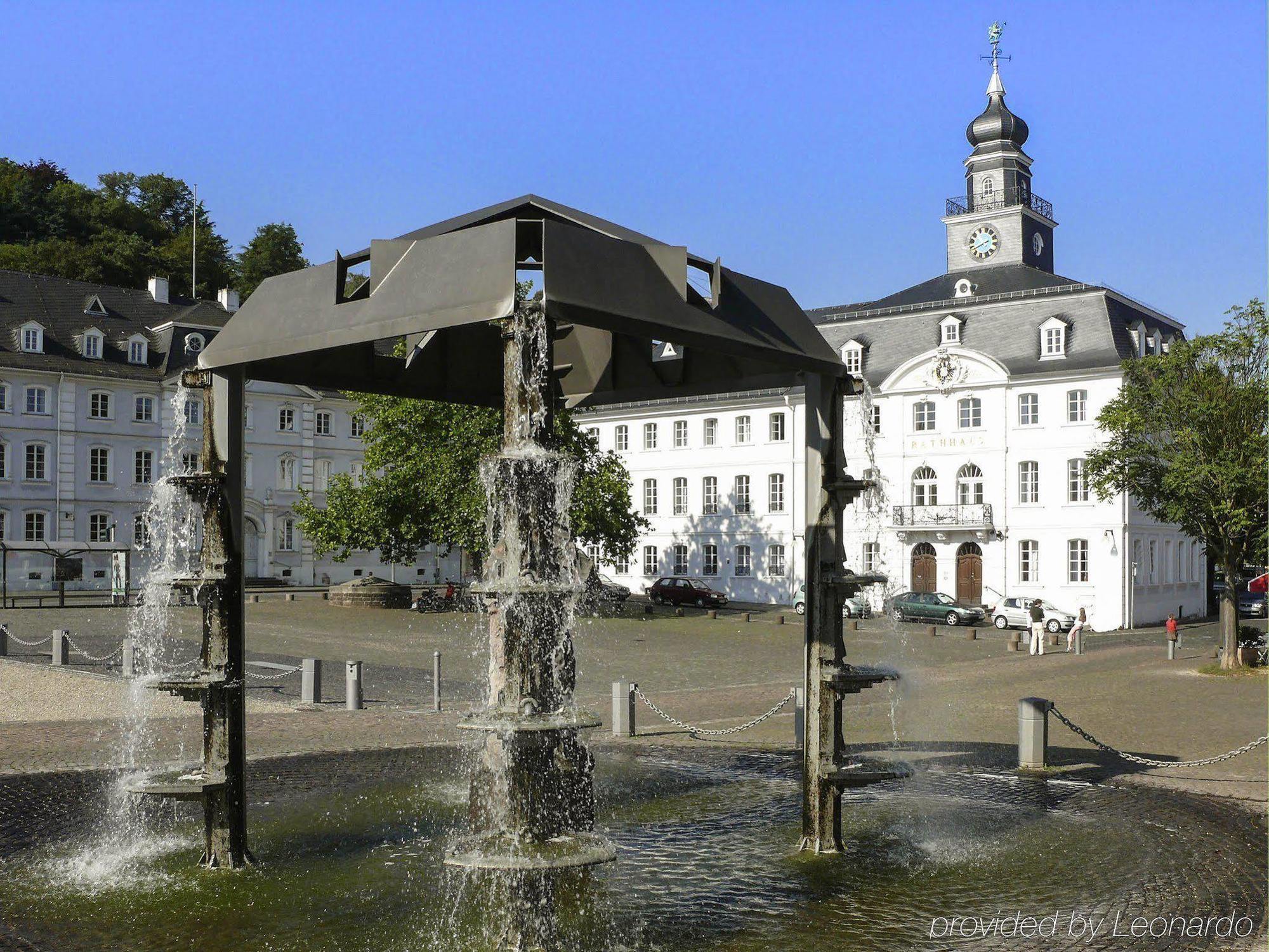 Saar City Hotel Saarbrücken Exteriör bild