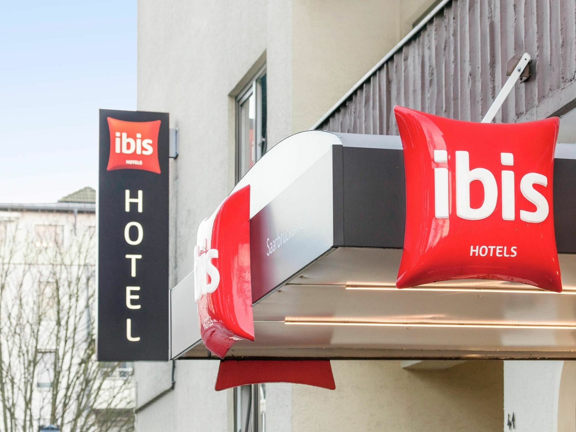 Saar City Hotel Saarbrücken Exteriör bild